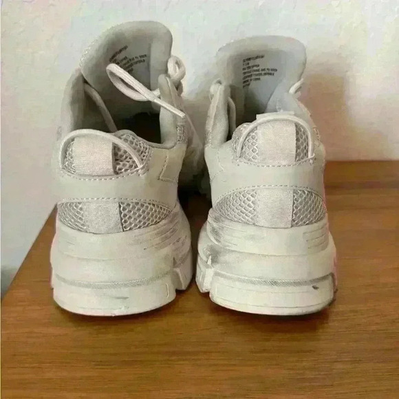 STEVE MADDEN CLYDIE SNEAKERS BEIGE SIZE 7.5 - Picture 8 of 12